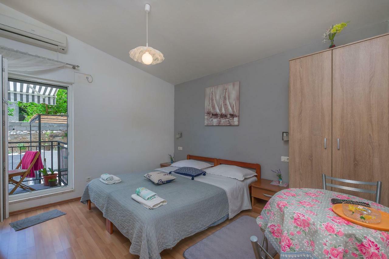Apartment Ivanka Omiš Kültér fotó
